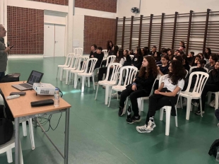 Diadiktio Gia Olous04.jpg